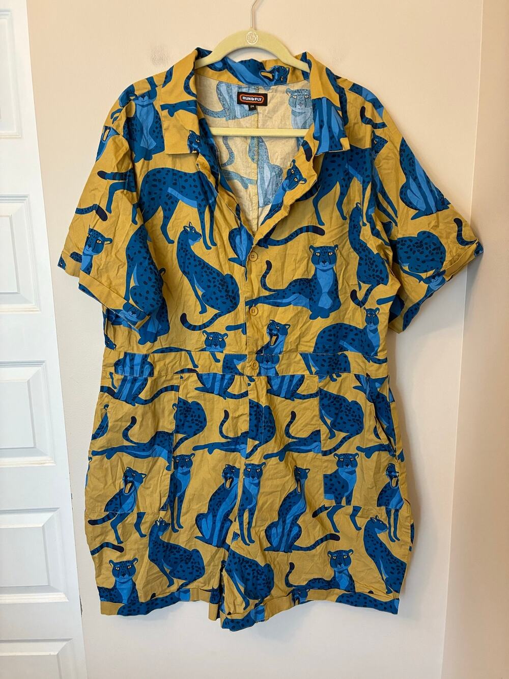 Run and Fly Blue Big Cat Short Sleeve Romper Women's Plus Size US20 UK24